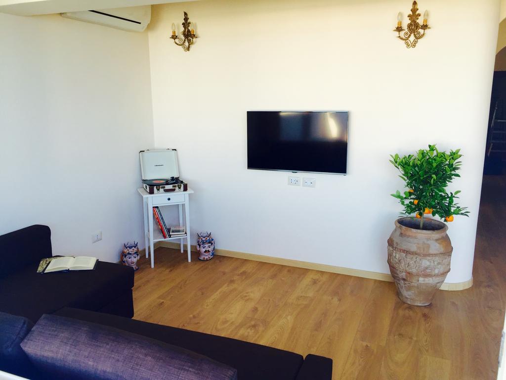 Ferienwohnung Solarium Achilles Giardini-Naxos Exterior foto